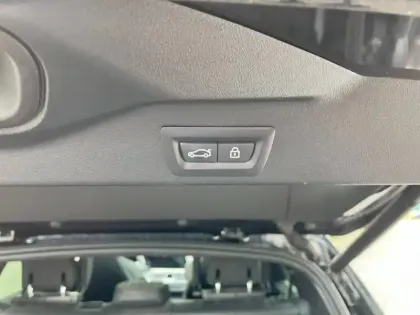 Photo 6 BMW X5  xDrive45e 394ch M Sport 17cv