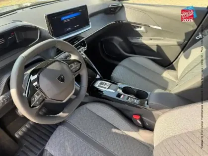 Photo 14 Peugeot 208  1.2 Hybrid 145ch Allure e-DCS6