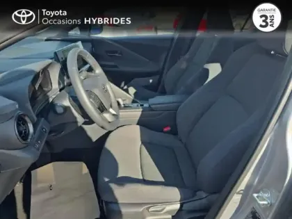 Photo 10 Toyota C-HR  1.8 Hybride 140ch Dynamic MY25