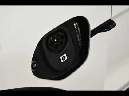 Photo 10 Porsche Taycan  Cross Turismo 571ch 4S