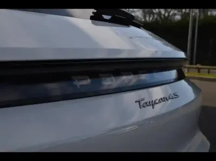 Photo 12 Porsche Taycan  Cross Turismo 571ch 4S