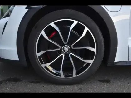 Photo 6 Porsche Taycan  Cross Turismo 571ch 4S