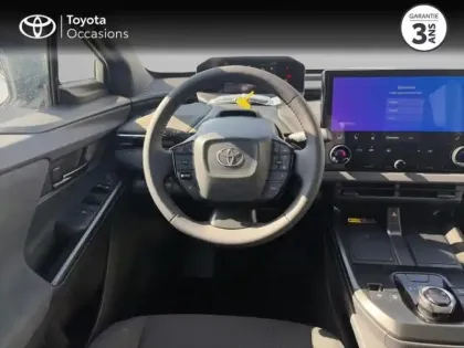 Photo 8 Toyota C-HR + 224ch 77kWh Design Grande Autonomie