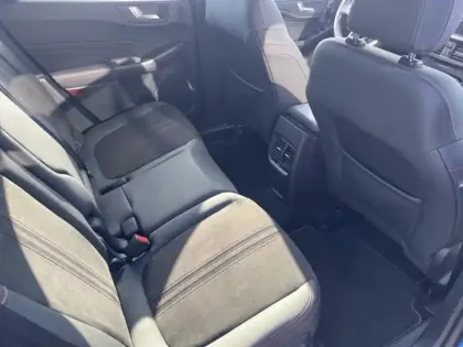 Photo 11 Ford Kuga  2.5 Duratec 180ch Hybrid FlexiFuel ST-Line X Powershift