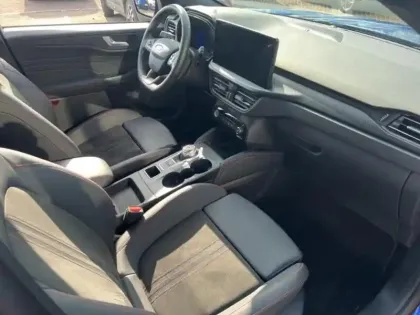 Photo 10 Ford Kuga  2.5 Duratec 180ch Hybrid FlexiFuel ST-Line X Powershift