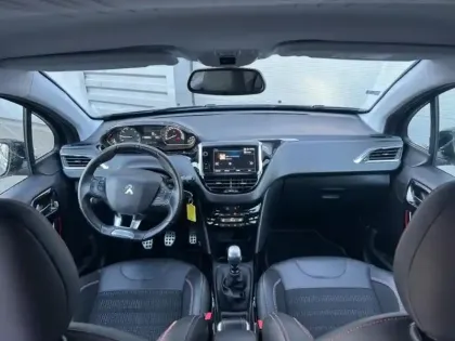 Photo 8 Peugeot 2008  1.2 PureTech 130ch E6.c GT Line S&S