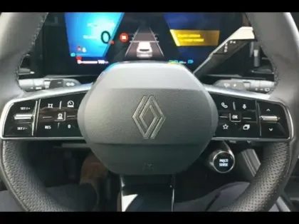 Photo 8 Renault Espace  1.2 E-Tech full hybrid 200ch Techno 7 places - 25