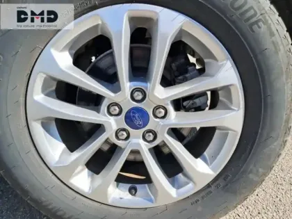 Photo 12 Ford Kuga  2.5 Duratec 190ch FHEV E85 Titanium BVA