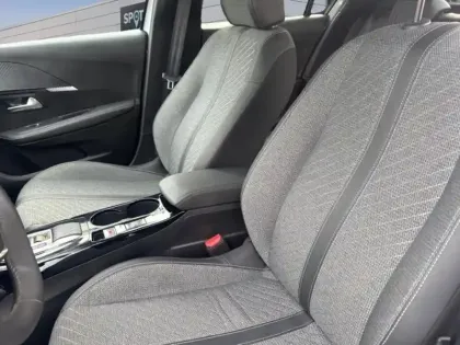 Photo 9 Peugeot 208  1.2 Hybrid 100ch Allure e-DCS6