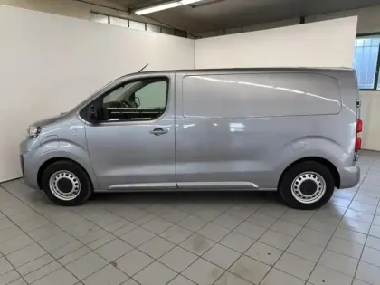 Photo 7 Peugeot Expert  Fg M 100 kW Batterie 50 kWh