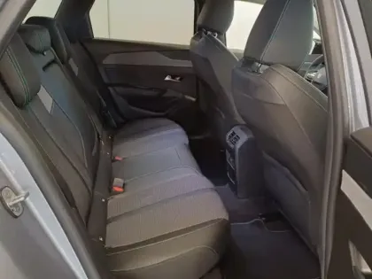 Photo 10 Peugeot 308  SW 1.5 BlueHDi 130ch S&S Allure EAT8