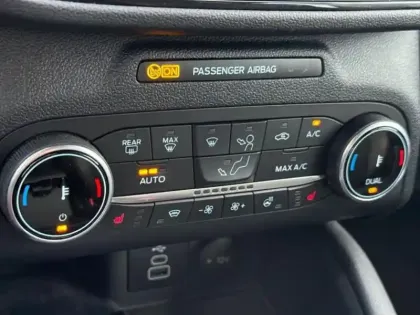 Photo 14 Ford Kuga  2.5 Duratec 190ch FHEV E85 ST-Line X BVA