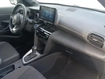 Photo 8 Toyota Yaris Gén. I Ph1 Design 5