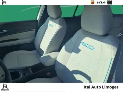 Photo 8 Fiat 600  1.2 Hybrid 100ch La Prima DCT6