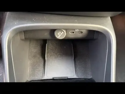 Photo 11 Volvo Xc40  Recharge 231ch Start EDT