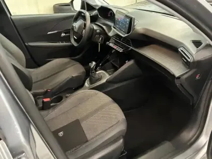 Photo 13 Peugeot 208  Business R 1.2 PureTech 100ch S&S Active Business R