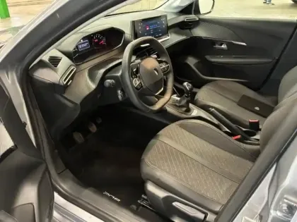 Photo 12 Peugeot 208  Business R 1.2 PureTech 100ch S&S Active Business R