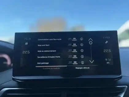 Photo 12 Peugeot 3008  1.2 PureTech 130ch S&S GT EAT8