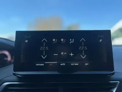 Photo 10 Peugeot 3008  1.2 PureTech 130ch S&S GT EAT8