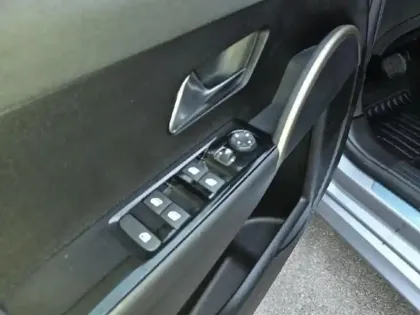 Photo 11 Lancia Ypsilon  1.2 Ibrida 100ch LX eDCT6