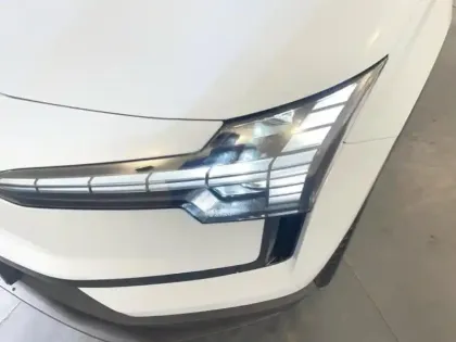 Photo 6 Volvo Ex30  Single Extended Range 272ch Plus