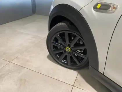 Photo 7 Mini Mini  Cooper SE 184ch Edition Greenwich BVA