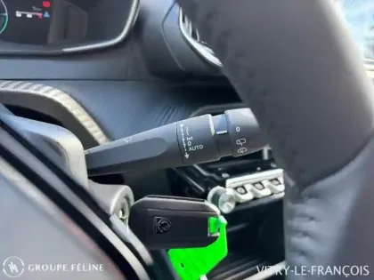 Photo 12 Peugeot 208  1.2 Hybrid 110ch Allure e-DCS6