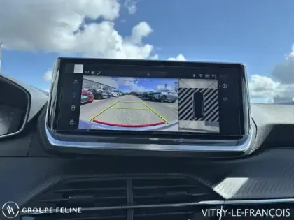 Photo 14 Peugeot 208  1.2 Hybrid 110ch Allure e-DCS6