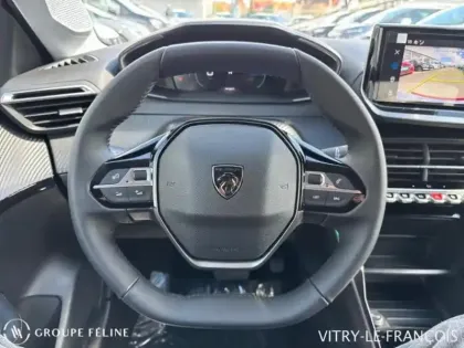 Photo 13 Peugeot 208  1.2 Hybrid 110ch Allure e-DCS6