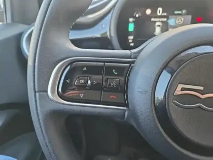 Photo 14 Fiat 500  e 118ch Icône