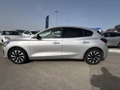 Photo 7 Ford Focus  1.0 EcoBoost mHEV 125 ch Titanium X Business