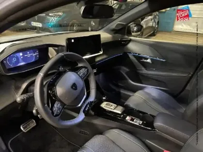 Photo 11 Peugeot 208  1.2 Hybrid 145ch GT e-DCS6