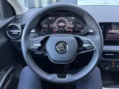 Photo 13 Skoda Fabia  1.0 TSI Evo2 95ch Selection