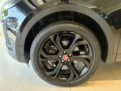 Photo 13 Jaguar E-Pace  2.0D 180ch R-Dynamic Première Edition AWD BVA9