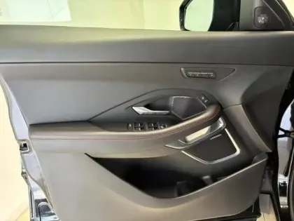 Photo 18 Jaguar E-Pace  2.0D 180ch R-Dynamic Première Edition AWD BVA9