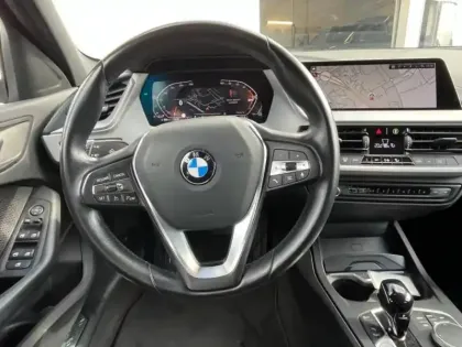 Photo 5 BMW Serie 1 Série 1 118iA 136ch Edition M Design DKG7