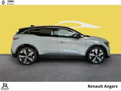 Photo 13 Renault Megane  E-Tech Electric 220ch Iconic autonomie confort -24