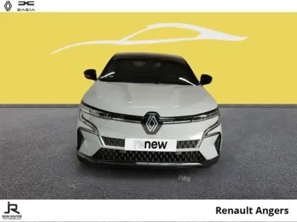 Photo 8 Renault Megane  E-Tech Electric 220ch Iconic autonomie confort -24