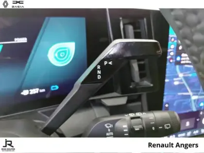 Photo 5 Renault Megane  E-Tech Electric 220ch Iconic autonomie confort -24