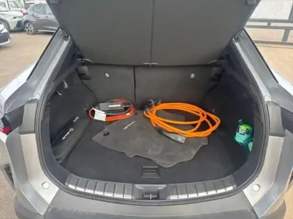 Photo 12 Lexus RZ  450e Luxe