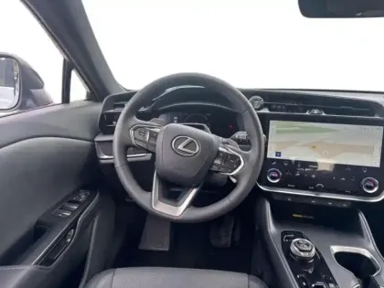 Photo 10 Lexus RZ  450e Luxe