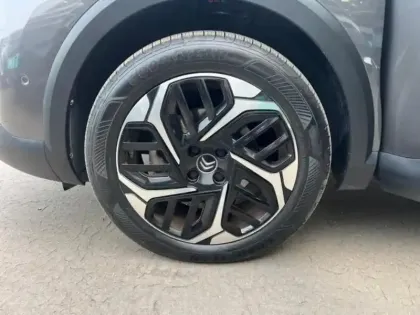 Photo 10 Citroën C4  PureTech 130ch S&S Shine EAT8