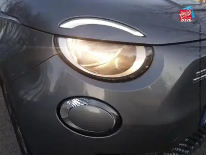 Photo 12 Fiat 500  e 118ch Icône