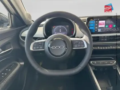 Photo 11 Fiat 600  1.2 Hybrid Turbo 110ch Icône eDCT6