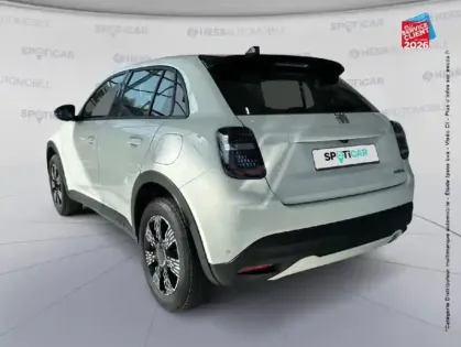 Photo 7 Fiat 600  1.2 Hybrid Turbo 110ch Icône eDCT6