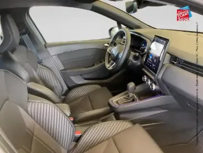 Photo 19 Renault Clio  1.6 E-Tech 145ch full hybrid esprit Alpine Camera GPS