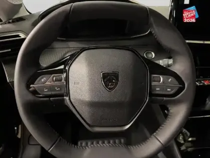 Photo 11 Peugeot 208  1.2 Hybrid 145ch Allure e-DCS6