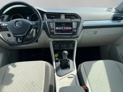 Photo 9 Volkswagen Tiguan Gén. II Ph1 Trendline Business 5