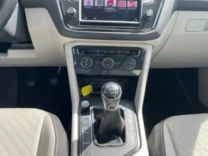 Photo 10 Volkswagen Tiguan Gén. II Ph1 Trendline Business 5