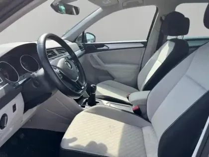 Photo 8 Volkswagen Tiguan Gén. II Ph1 Trendline Business 5